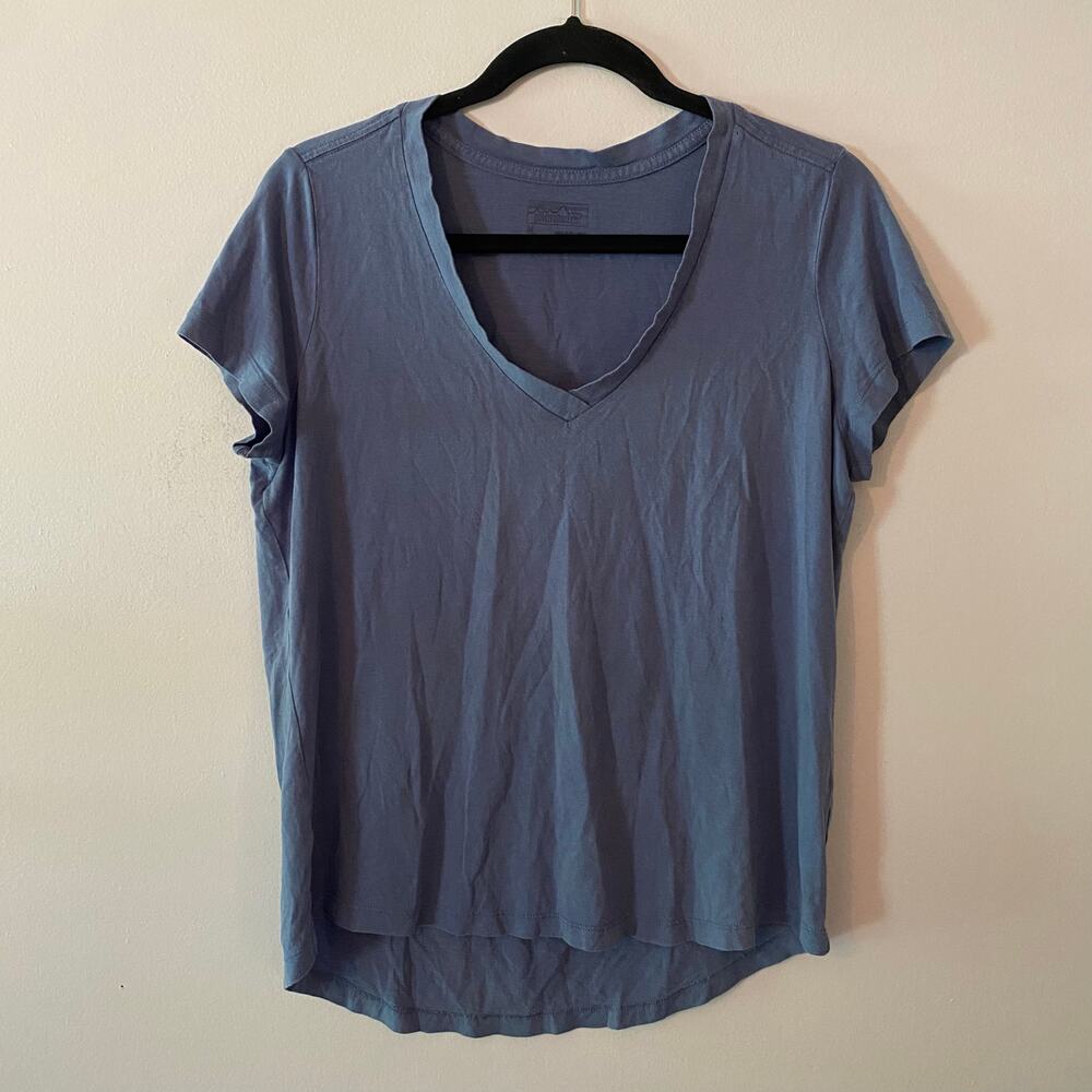 Patagonia Blue V-neck Short Sleeve Shirt Gorpcore Travel Women's size Medium